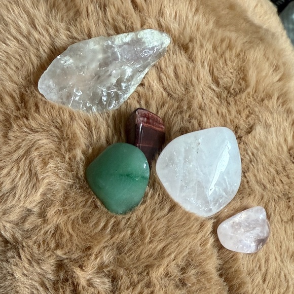Crystal Set: Red Tiger‘s Eye, Quartz, Rose Quartz, Adventurine - Picture 1 of 6